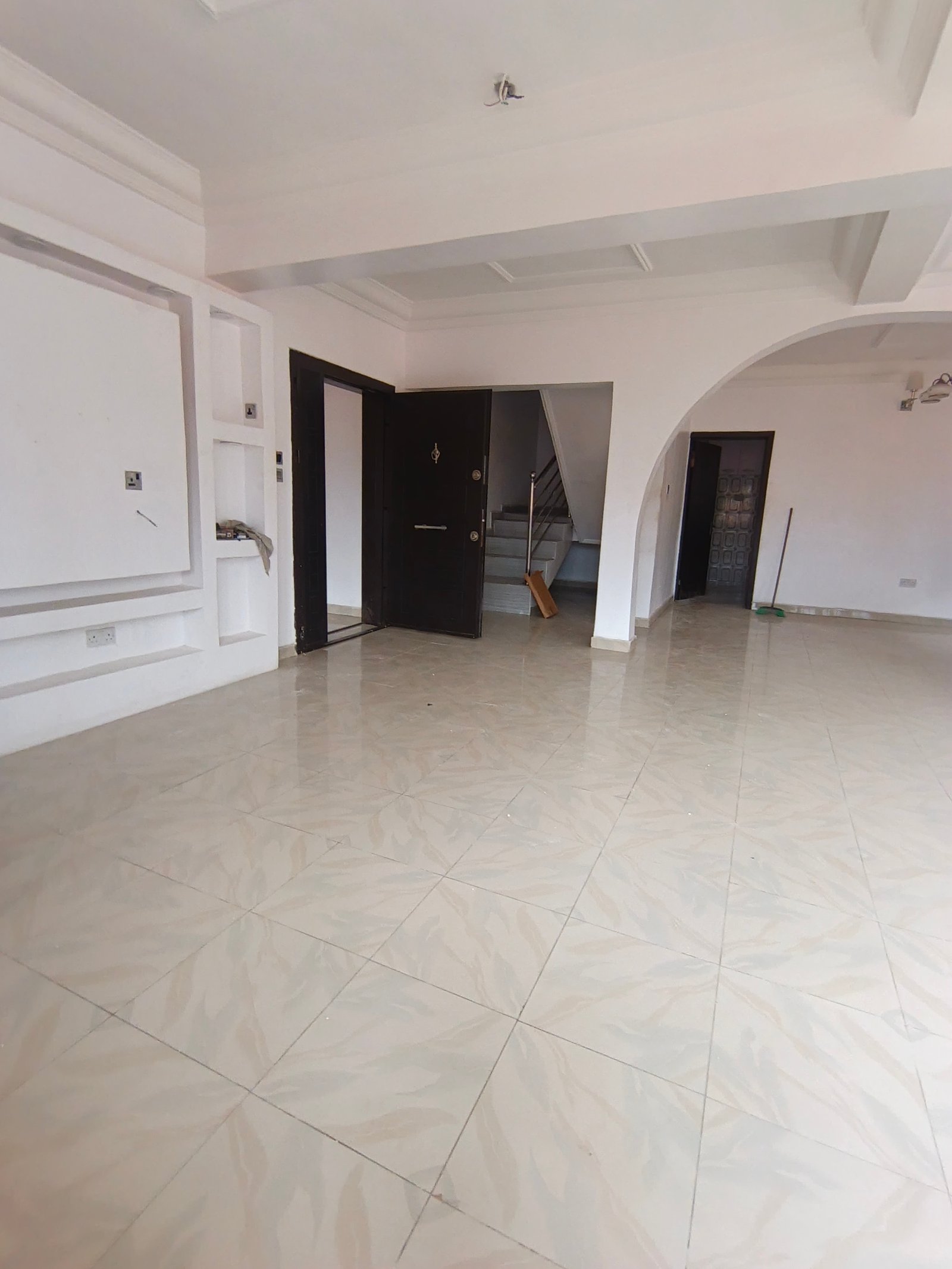5bed duplex 4m sangotedo ajah for Rent in State Housing, Calabar, Cross River photo 3