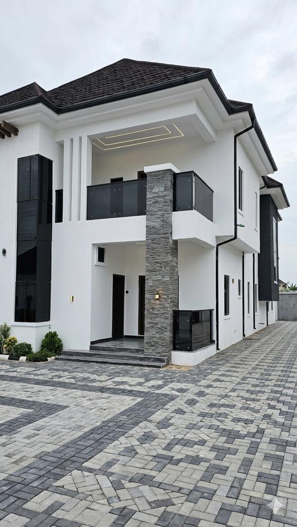 Luxury 4 Rooms duplex all en-suite for Sale in Ogidi, Anambra photo 4