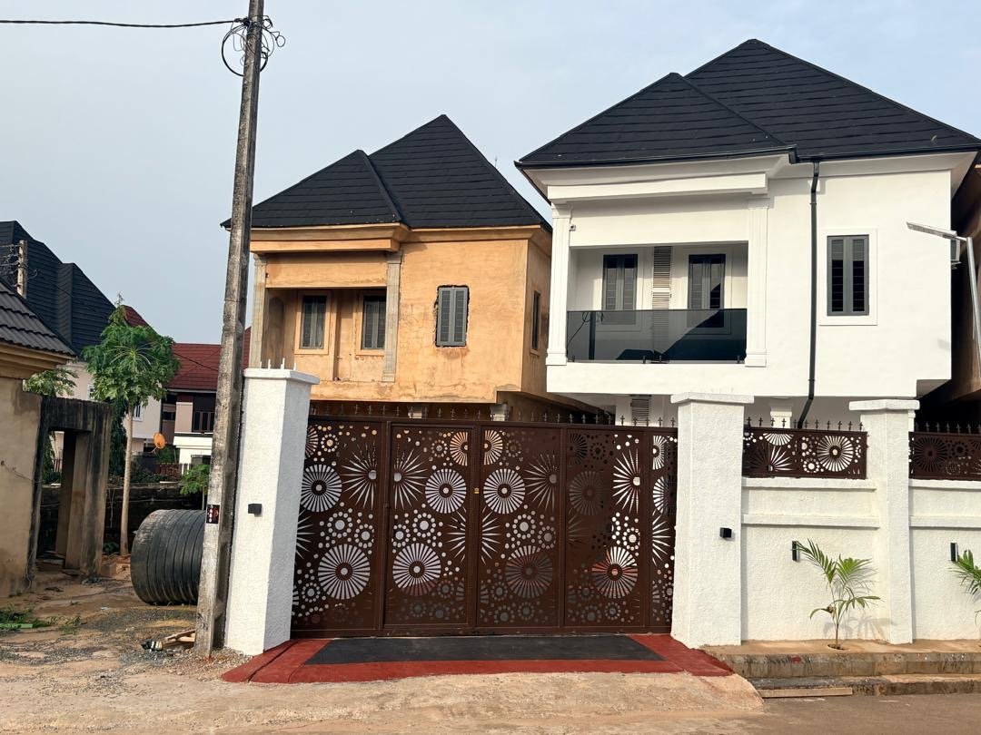 *ðŸ”¥ PREMIUM LISTING â€“ WTC ESTATE, ENUGU ðŸ”¥*  A unit of fully detached 5-bedroom duplex is now available for sale in the prestigious in Ogidi, Anambra photo 2