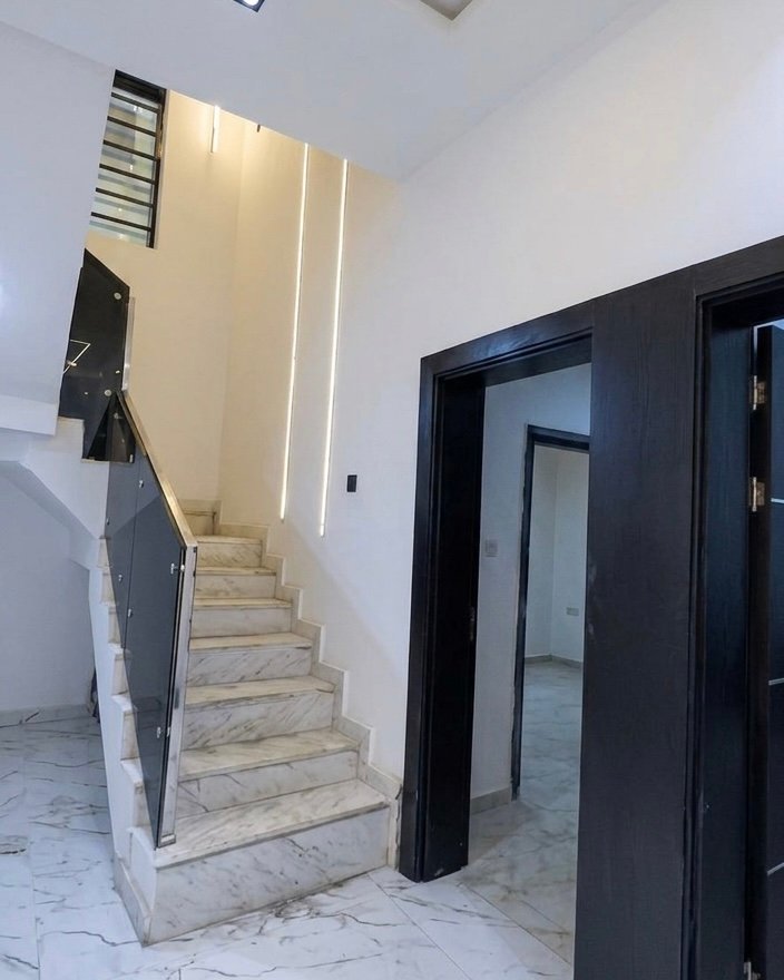 4 Bedroom luxury semi detached duplex for sale in Upper Sakponba, Benin City, Edo