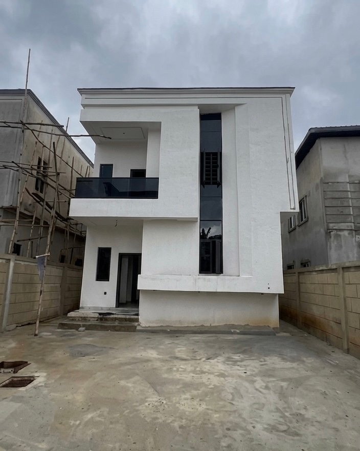 4 Bedroom luxury semi detached duplex for sale in Upper Sakponba, Benin City, Edo photo 5