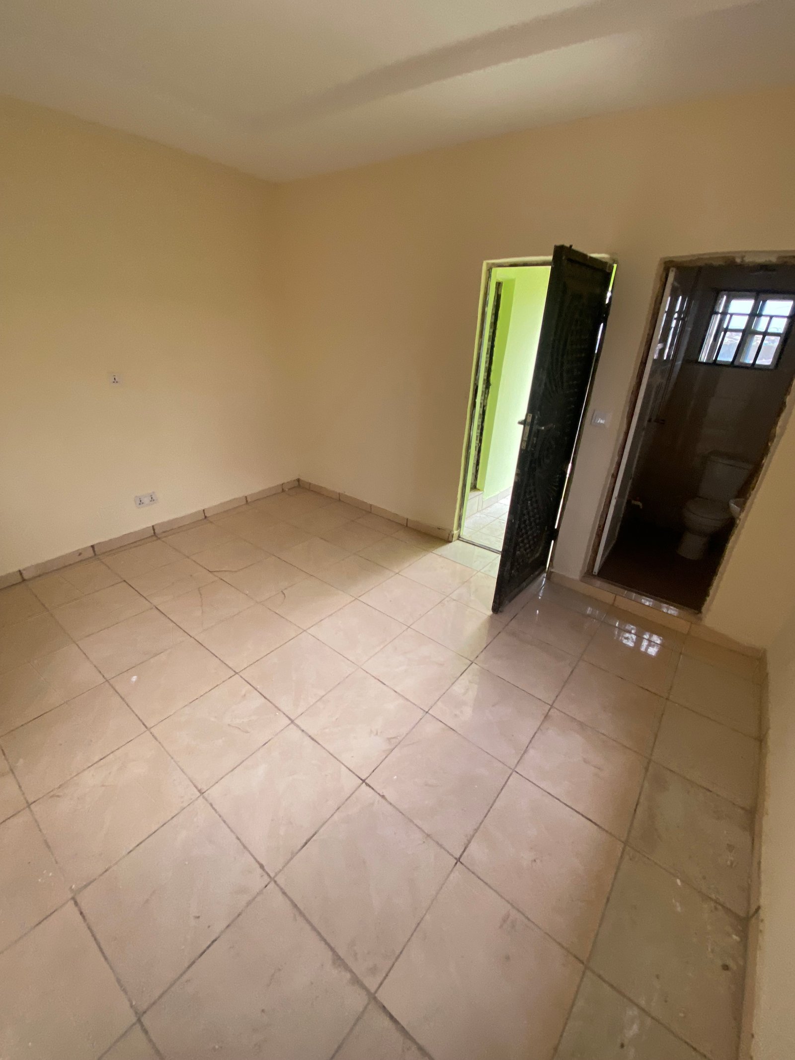 Spacious and secured selfcontain for rent