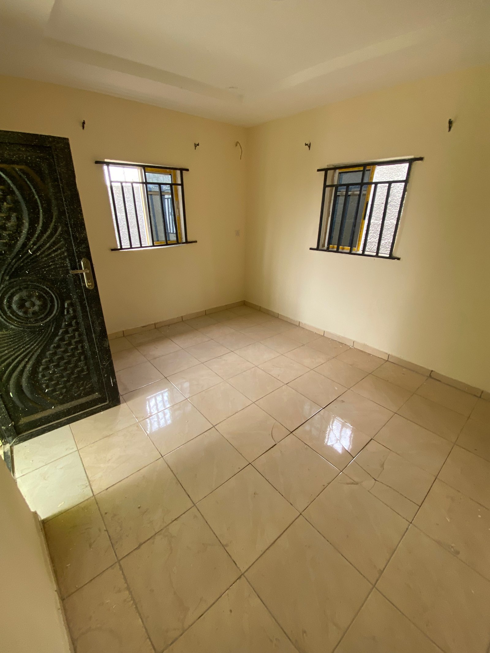 Spacious and secured selfcontain for rent in Azare, Bauchi photo 3