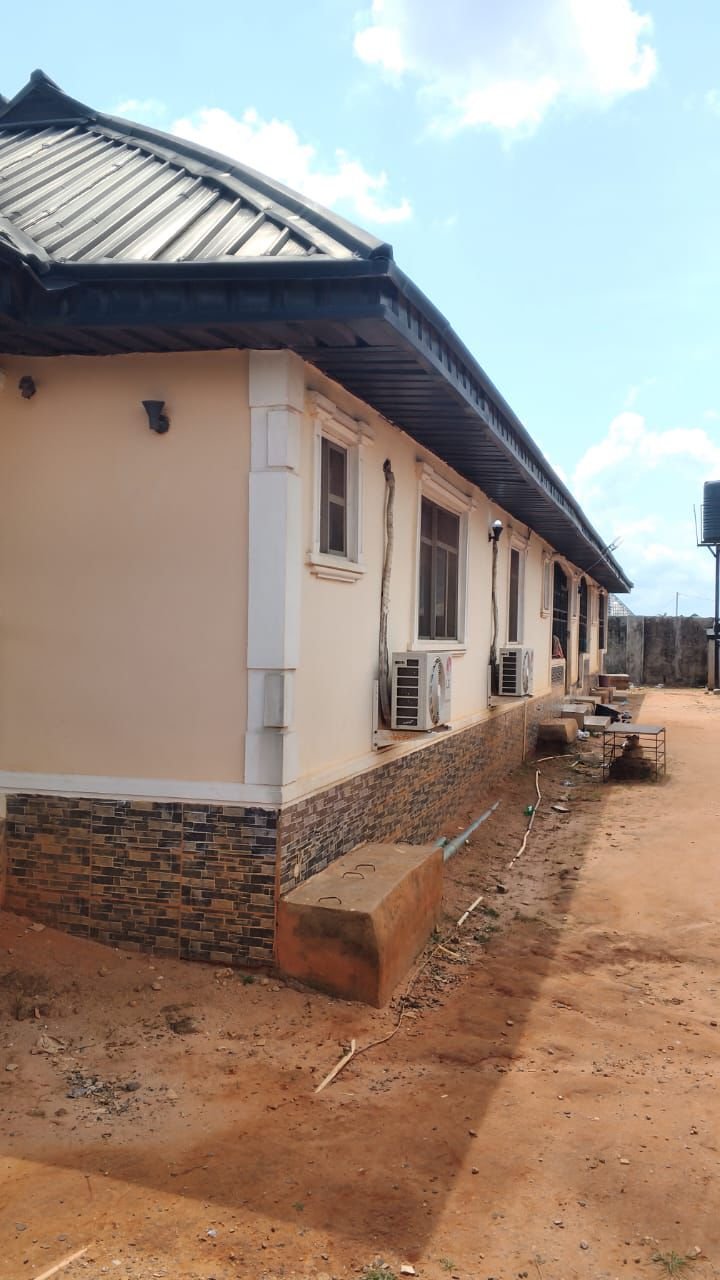 2 bedroom flat and 3 units of 1 bedroom flat. for Sale in GRA Onitsha, Onitsha, Anambra photo 4
