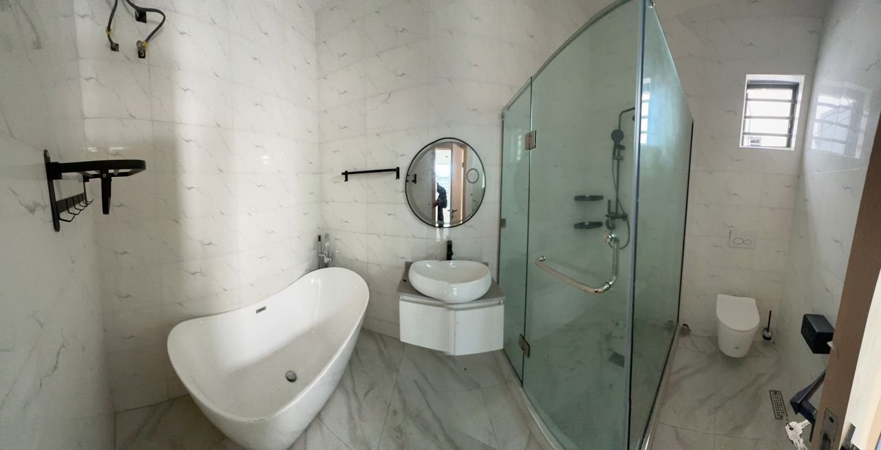 LUXURY 5 BEDROOM FULLY DETACHED DUPLEX WITH SWIMMING POOL for Sale in Monguno, Borno