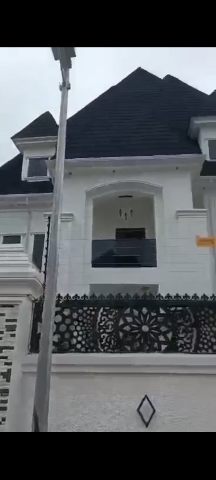 ðŸ”¥ 6 bedrooms fully detached duplex with ðŸ’¯penthouse & bq with swimming pool located in gwarinpa extension going for   *600m net*   *Direct brief*  CALL 09022902293  WHATSAPP 09022902293 for Sale in GRA Bauchi, Bauchi