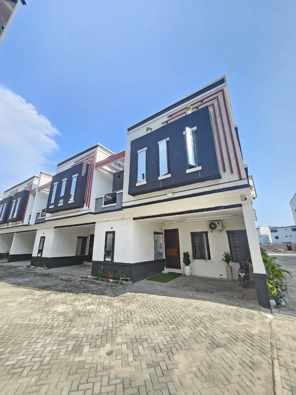 2-3-4 BEDROOM PANTHEON SMART DUPLEXES for Sale in Lekki Phase 1, Lagos photo 2