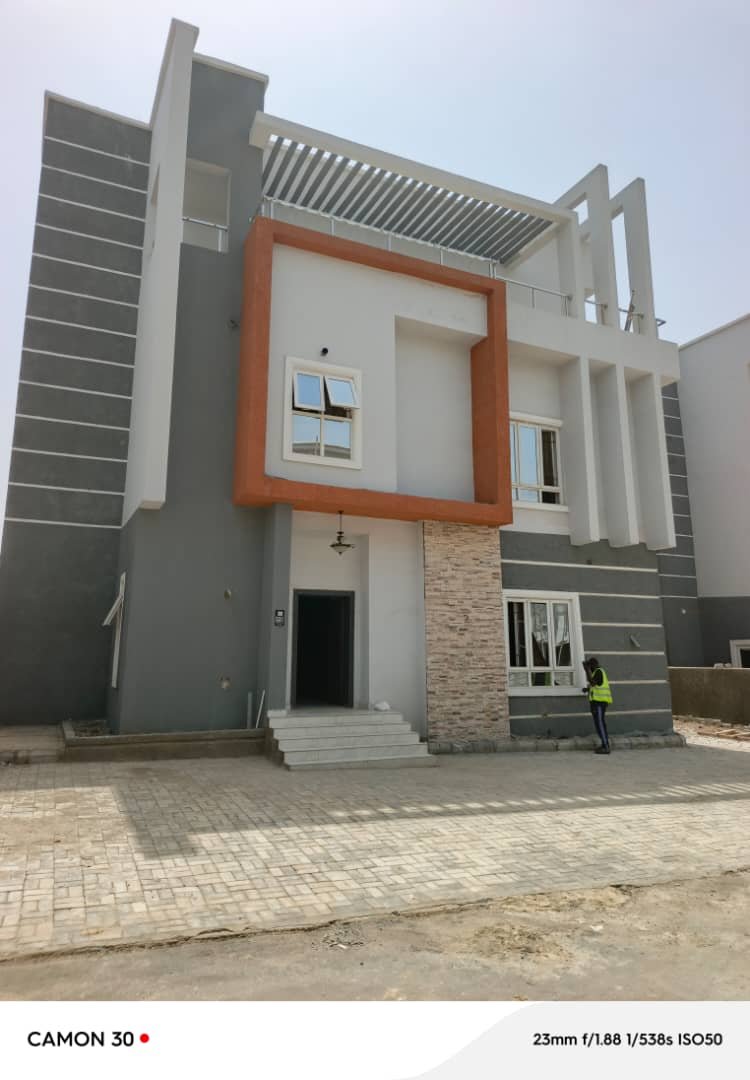 Luxury Smart home of 5 bedrooms fully detached duplex with penthouse & Elevator lift with bq f for Sale in Bauchi photo 2