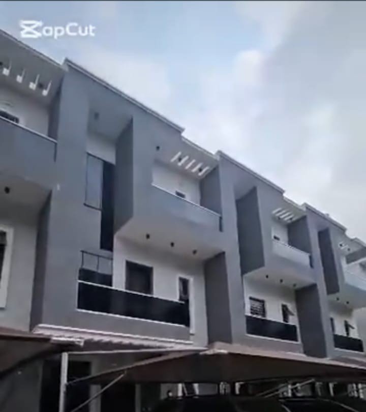 4 Bedroom Luxury Tarrace for Sale in Victoria Island, Lagos photo 1
