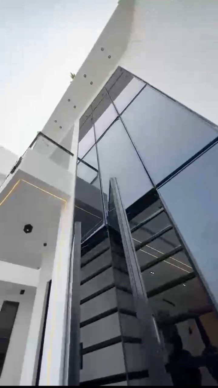 EXQUISITE 5 BEDROOM DETACHED DUPLEX with BQ for Sale in Lekki, Lagos photo 2