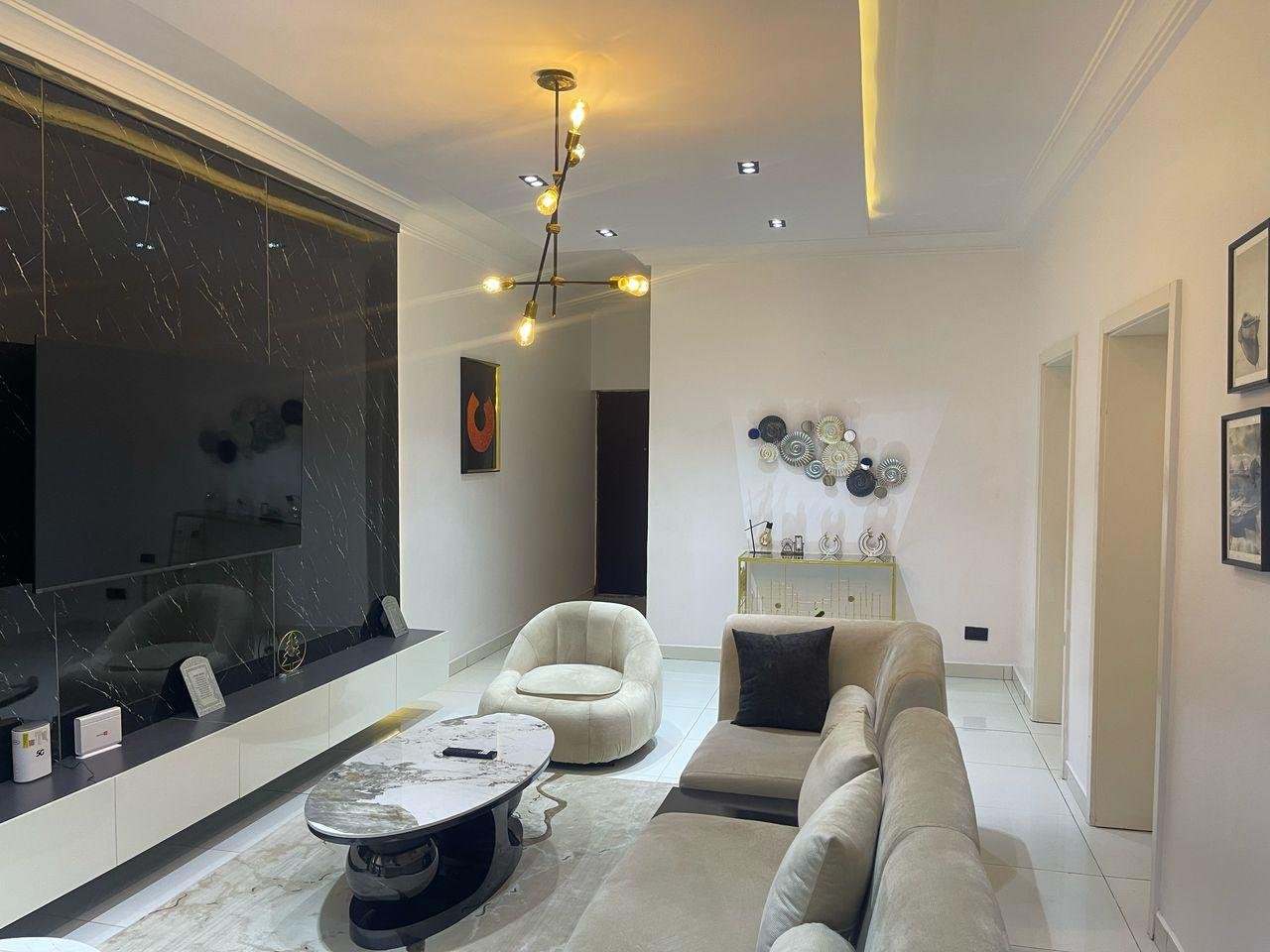 Luxurious 2-Bedroom Apartment for Rent in Lekki Phase 1, Lagos photo 3