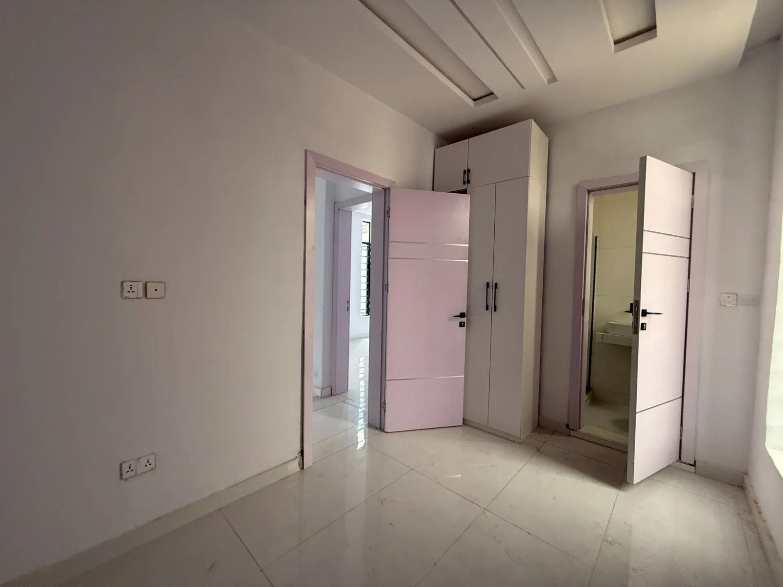 4 Bedroom Detached House for Sale at Ikota in Lekki, Lagos photo 10