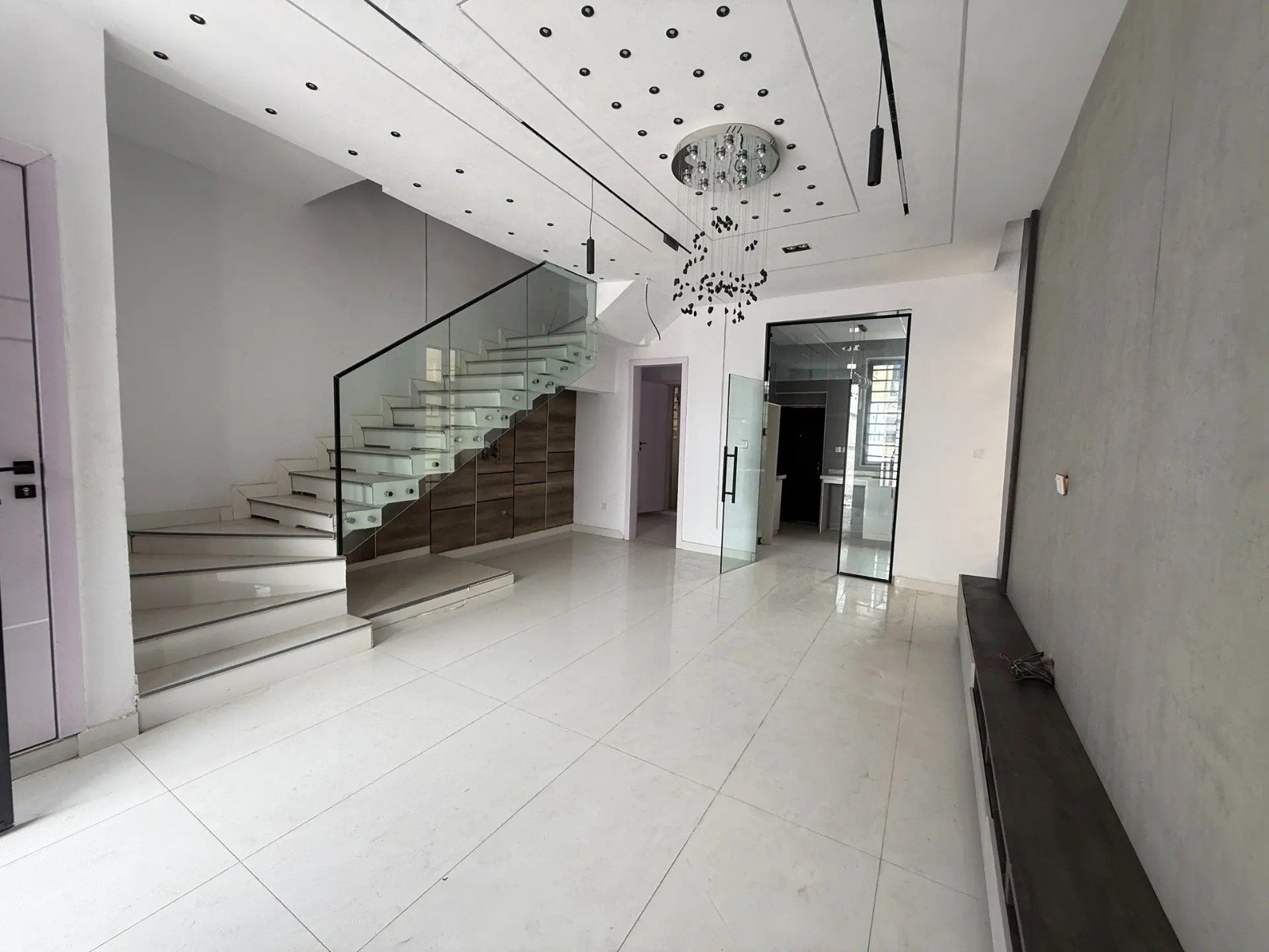 4 Bedroom Detached House for Sale at Ikota in Lekki, Lagos photo 3