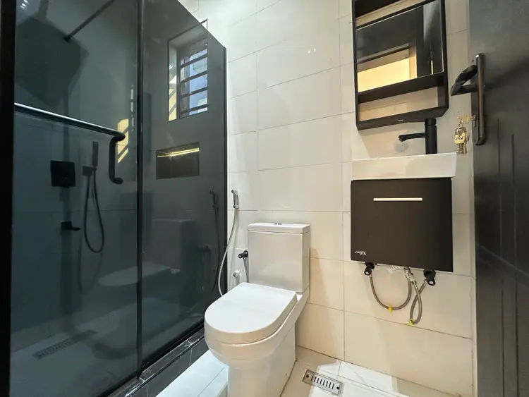 Super Luxury 5 Bedroom Fully Detached with BQ in Chevron for Sale in Lekki, Lagos photo 20