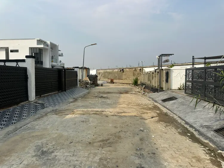 Super Luxury 5 Bedroom Fully Detached with BQ in Chevron for Sale in Lekki, Lagos photo 2