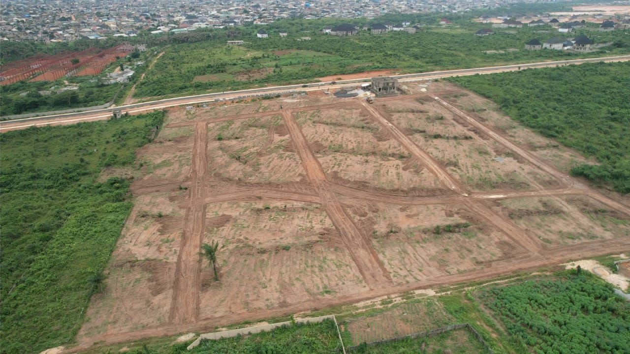 🚨 SMART INVESTORS DON’T WAIT — THEY MOVE FAST! 🚨 for Sale in Ota, Ogun photo 2