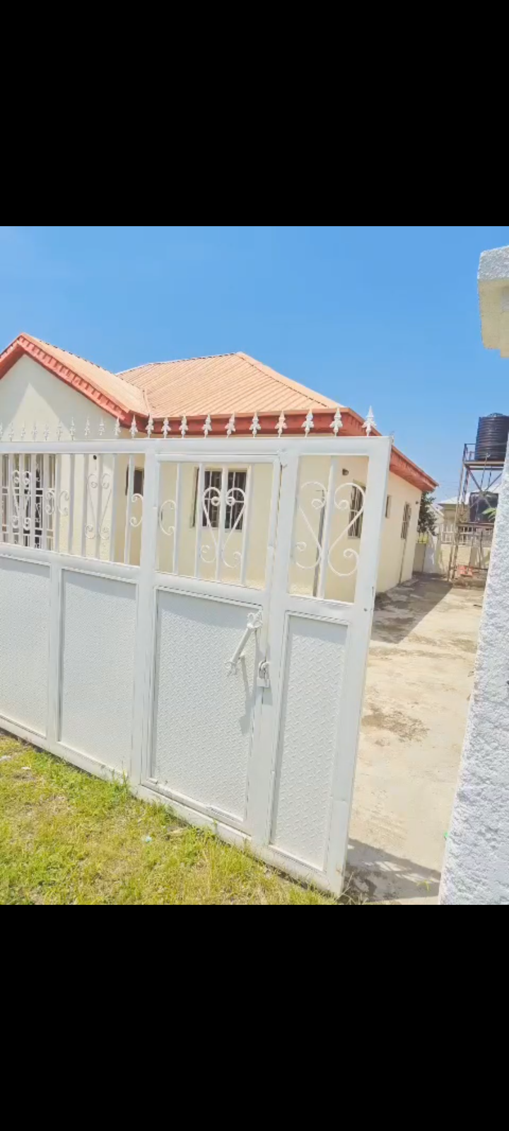 For Sale 3 Bedroom Bungalow in Lugbe, Abuja, FCT