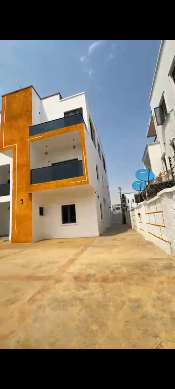 Fully finished 4 bedroom Semi detached duplex with bq and and a penthouse for Sale in Jabi, Abuja, FCT