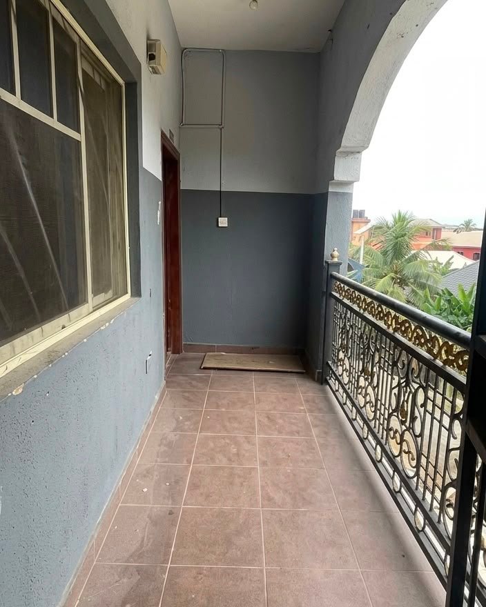 Spacious 2 bedroom flat for rent in Port Harcourt, Rivers photo 3