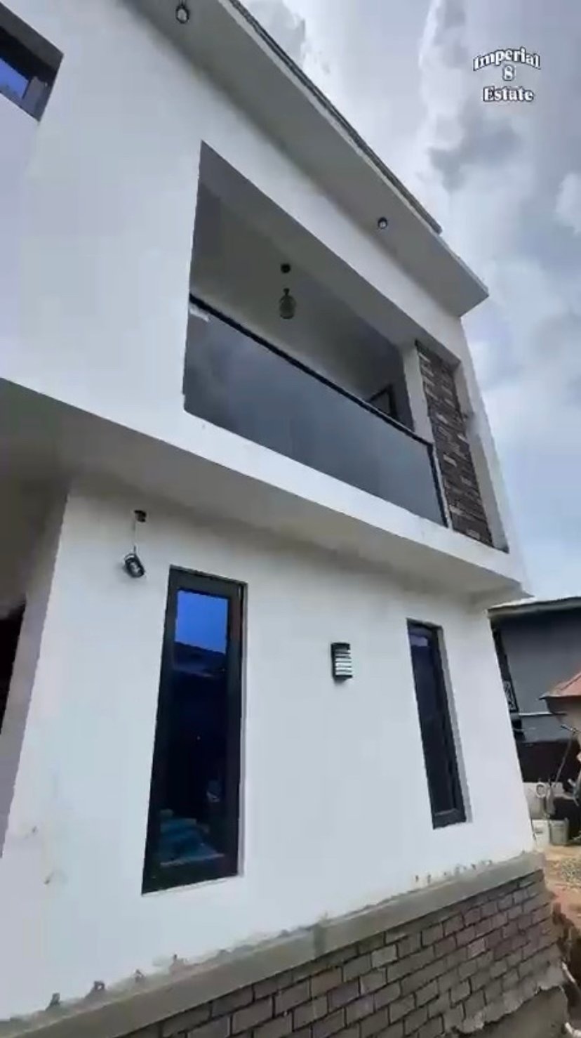 Newly Built 8 units of 3 bedrooms Terrace Duplex for Sale in Ikeja, Lagos photo 4