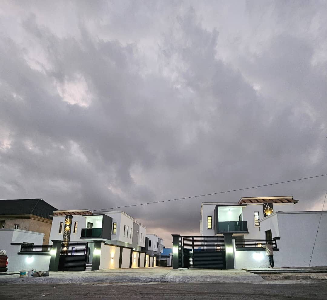 4-BEDROOM FULLY DETACHED DUPLEX WITH BQ AT KOLAPO ISHOLA GRA for Sale in Ibadan, Oyo