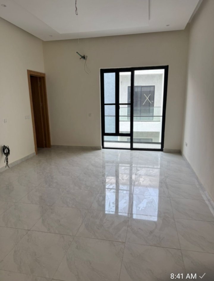 4 Bedroom flat for Sale in Ikeja, Lagos photo 6