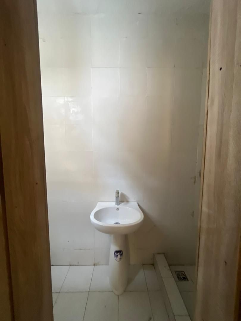 4 Bedroom Terraced Duplex LOMMON GARDEN ESTATE,ORCHID. for Rent in Lekki Phase 1, Lagos photo 4