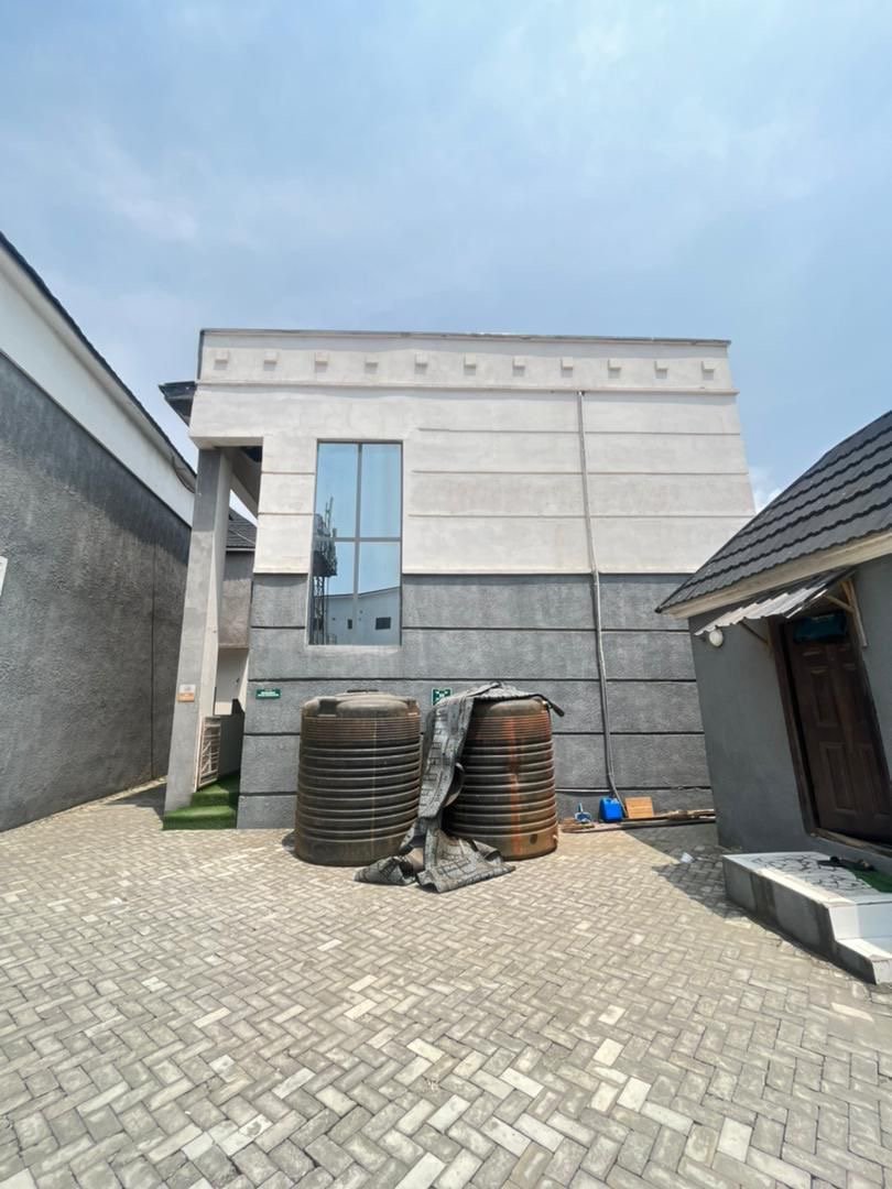 4 Bedroom Terraced Duplex LOMMON GARDEN ESTATE,ORCHID. for Rent in Lekki Phase 1, Lagos photo 9