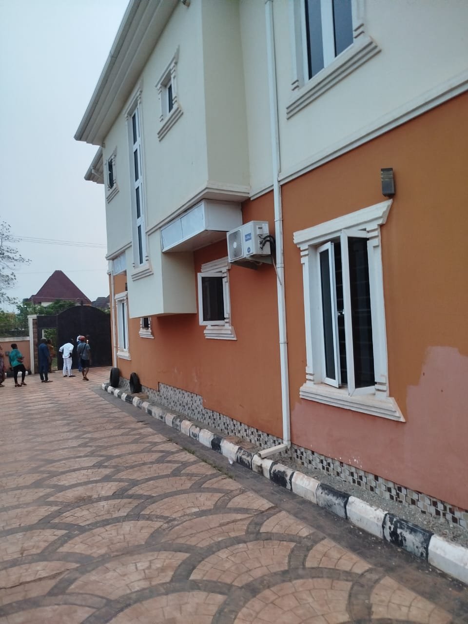 6-Bedroom Duplex + BQ. for Sale in Enugu photo 4