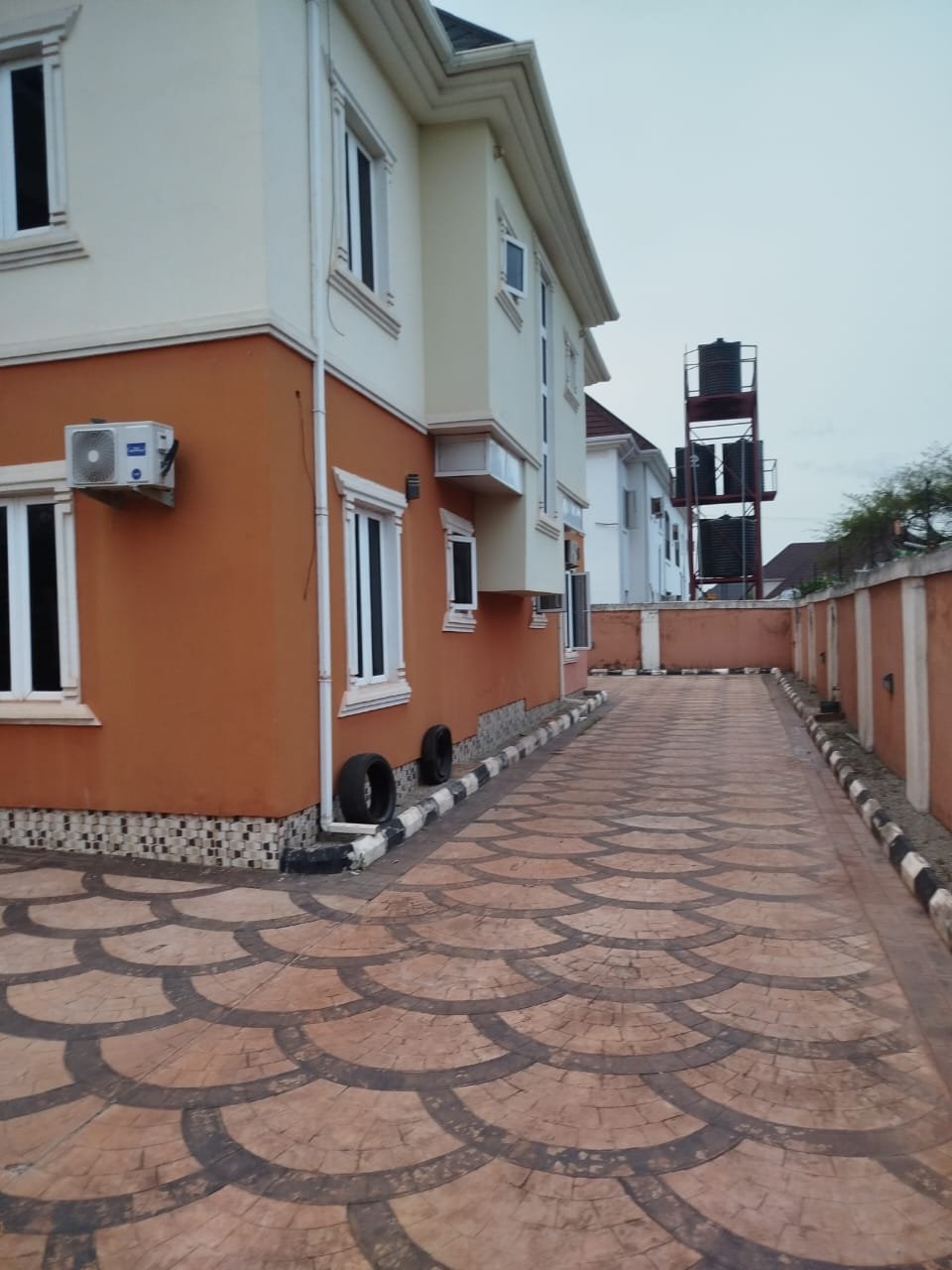 6-Bedroom Duplex + BQ. for Sale in Enugu photo 5
