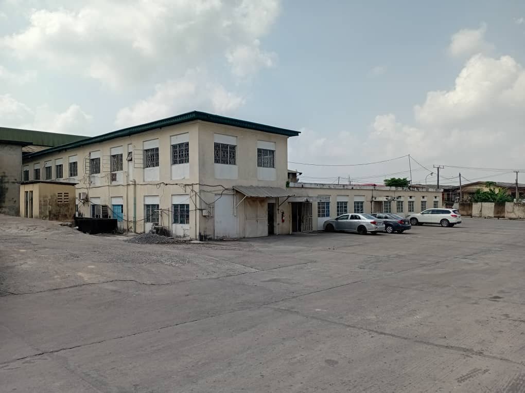 Multipurpose warehouses for Sale in Oshodi, Lagos photo 2