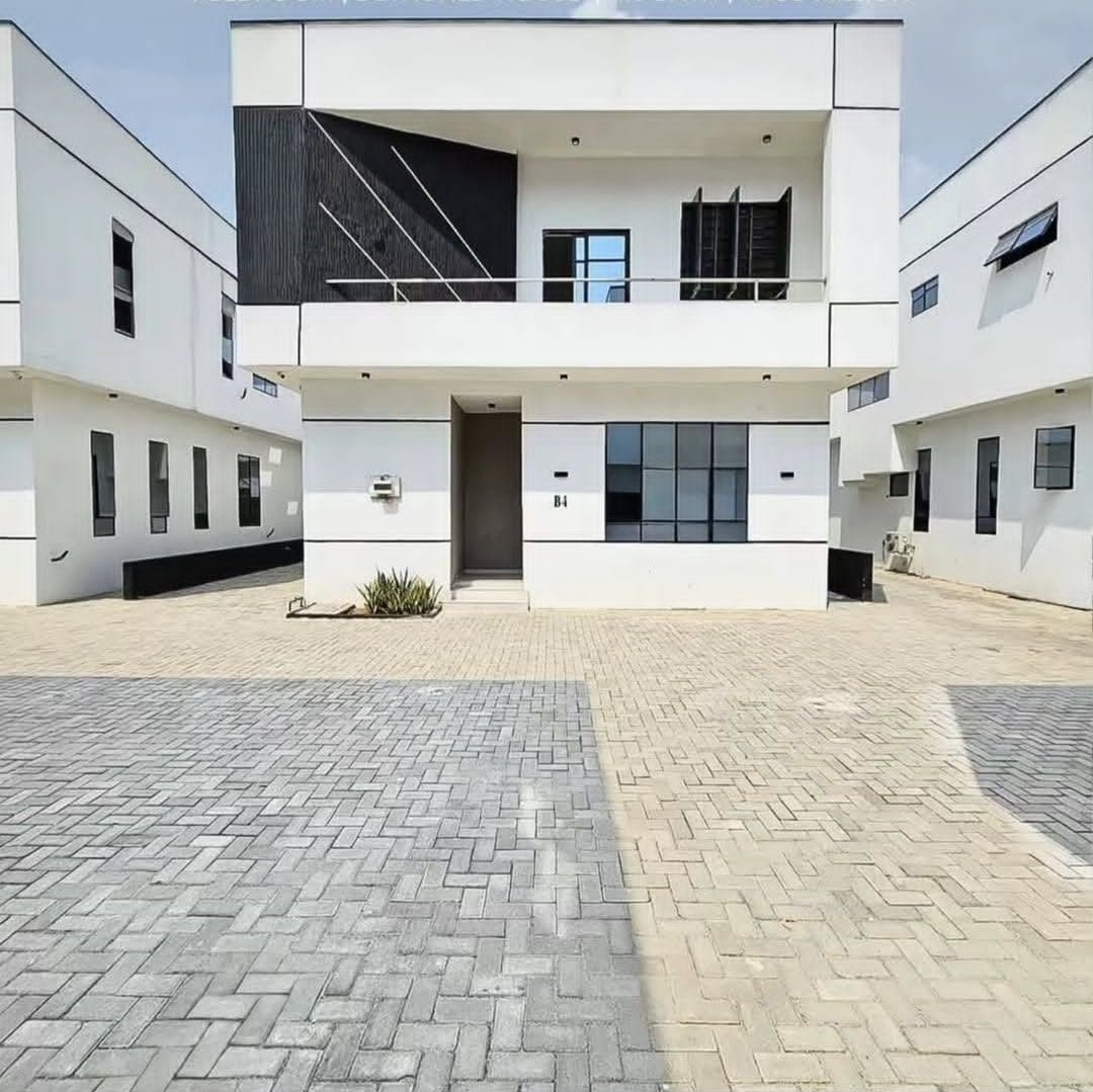 4 bedroom detached duplex for Sale in Lekki, Lagos
